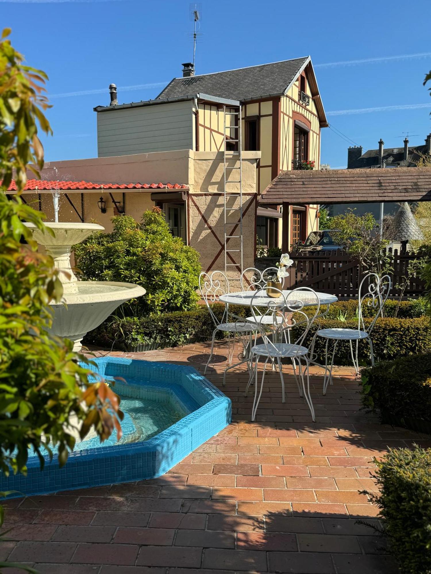 Maison Colombage Normande แฟส์ ภายนอก รูปภาพ