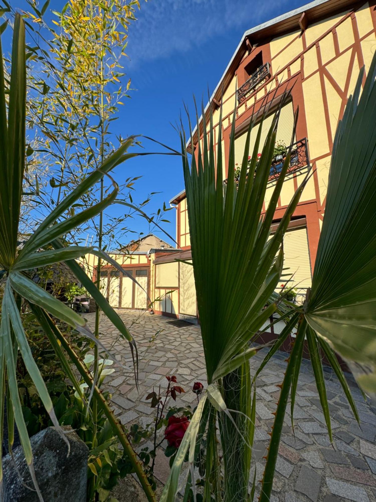 Maison Colombage Normande แฟส์ ภายนอก รูปภาพ